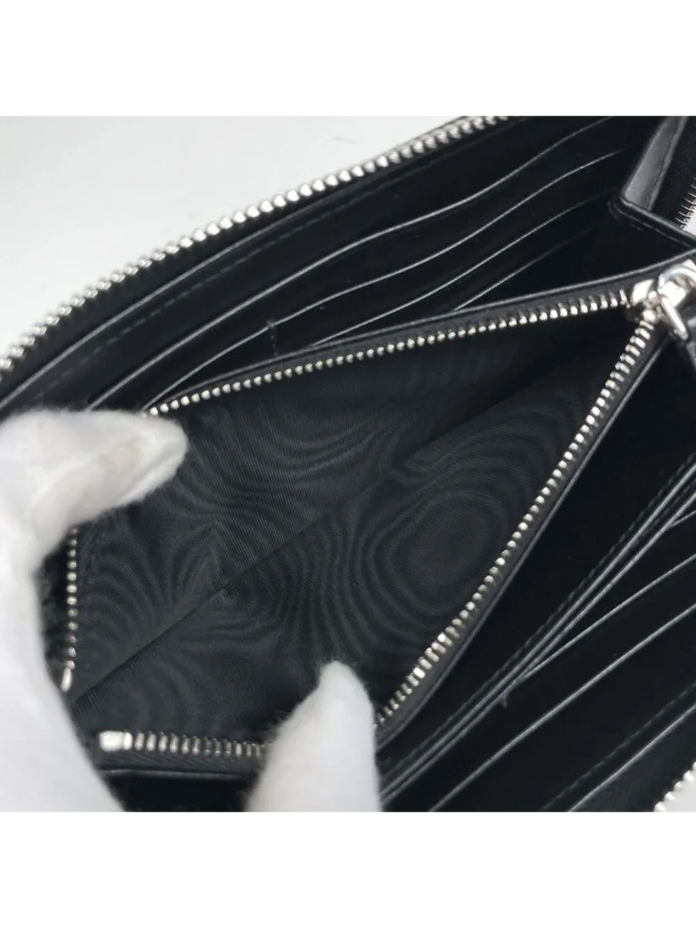 Prada Zip Around Wallet Leather Nero